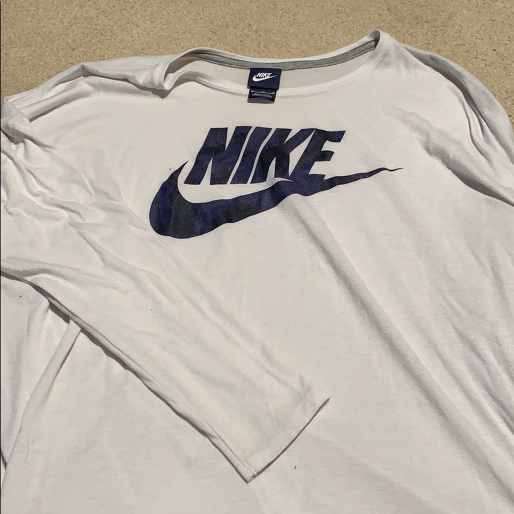 White nike shirt